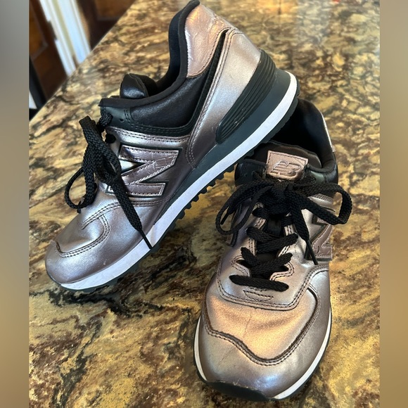 New Balance 574 Classic Metallic Sneaker Nite Tide Sz 9 Limited Edition HTF - Picture 4 of 6